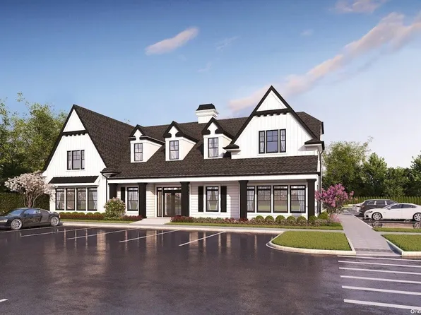 145 August Circle #145, East Northport, NY 11731