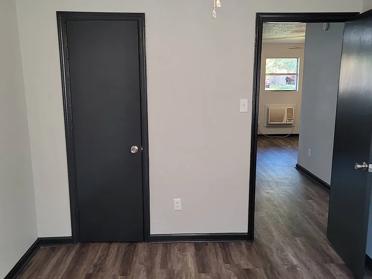 4324 Union Ave — Photo 9