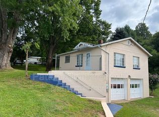 101 Hill St, Candler, NC 28715