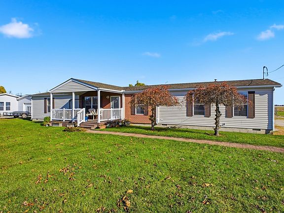 4th image of 2768 East Dr