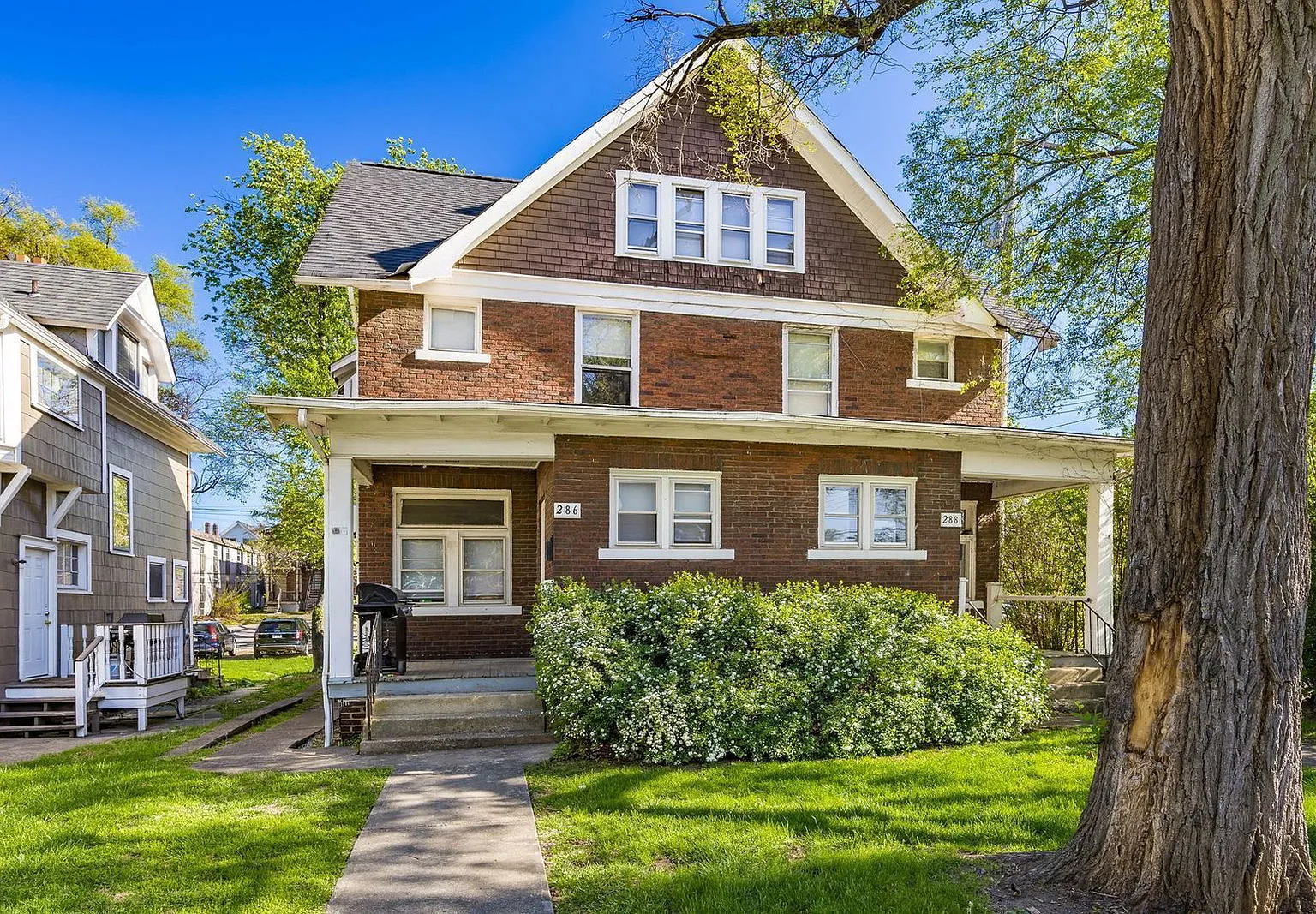 4 bed, 2.0 bath, $2,195 — Photo 1