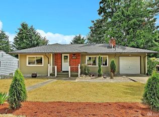 10710 Densmore Ave N, Seattle, WA 98133