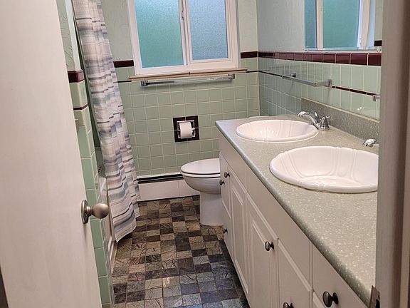 Bath with double sink