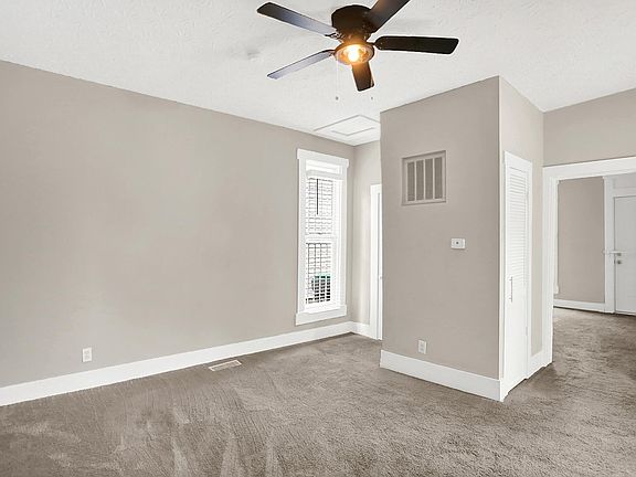 4th image of 71 E Main St