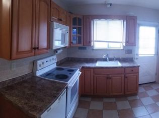 211 Ledgeside Ave #B, Waterbury, CT 06708