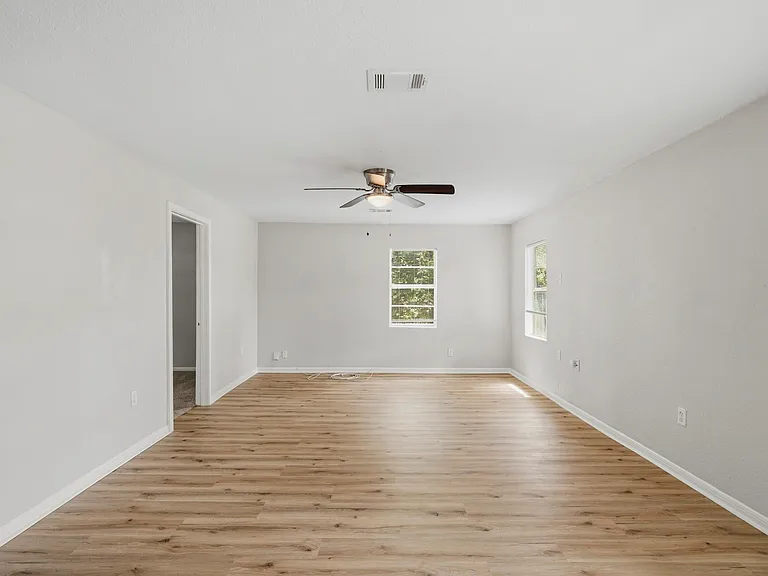 915 S Shanks St — Photo 14