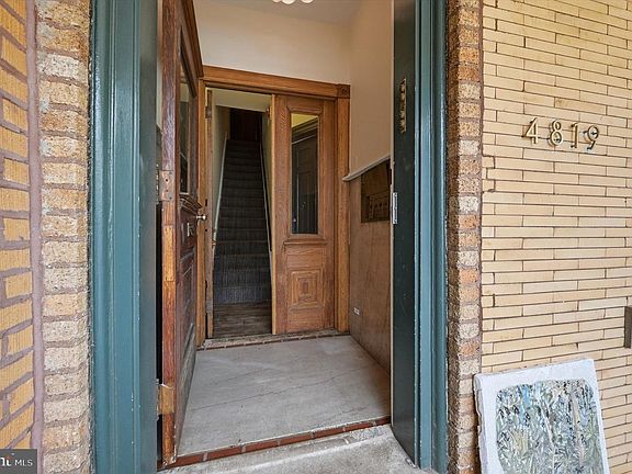 5th image of 4819 Florence Ave