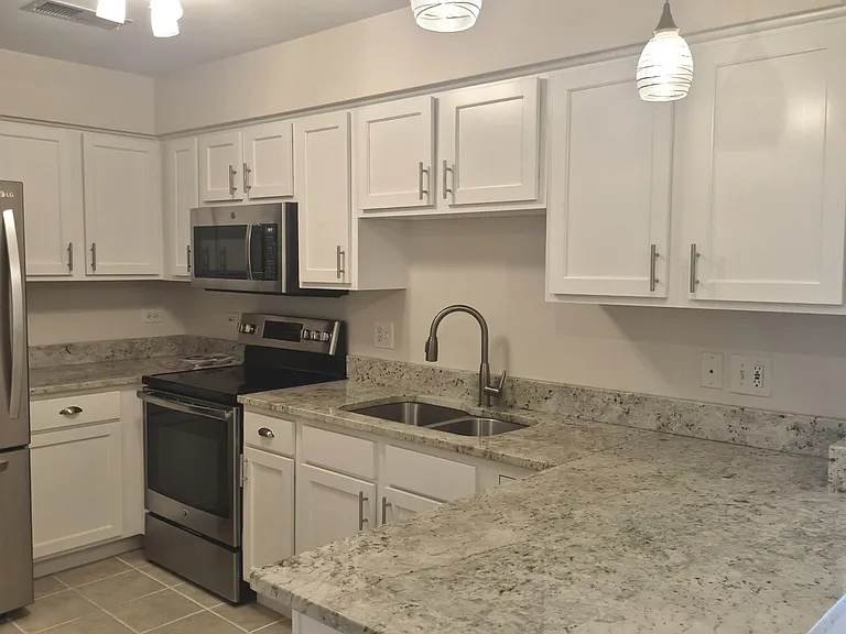1635 N Milwaukee Ave #303 — Photo 3