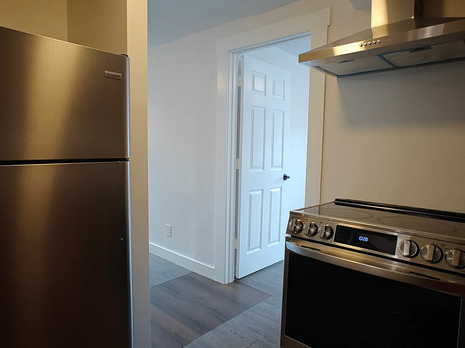 2 bed, $1,700 — Photo 2