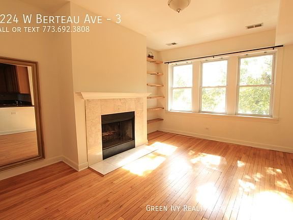 4th image of 3224 W Berteau Ave #3
