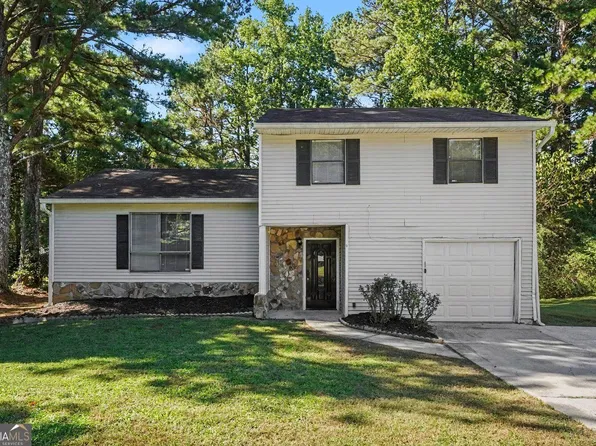 6915 Cainwood Dr, Atlanta, GA 30349