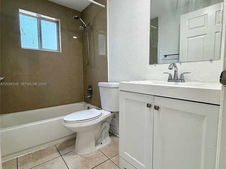 4271 NW 5th St #128 — Photo 11