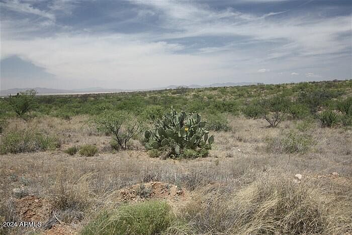 1st image of 40784011B N Valley Vista Road #--