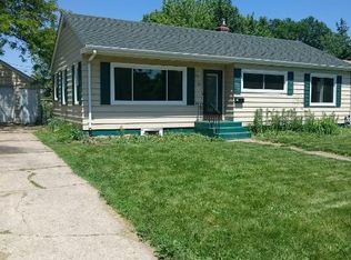 1061 Idaho Ave W, Saint Paul, MN 55117