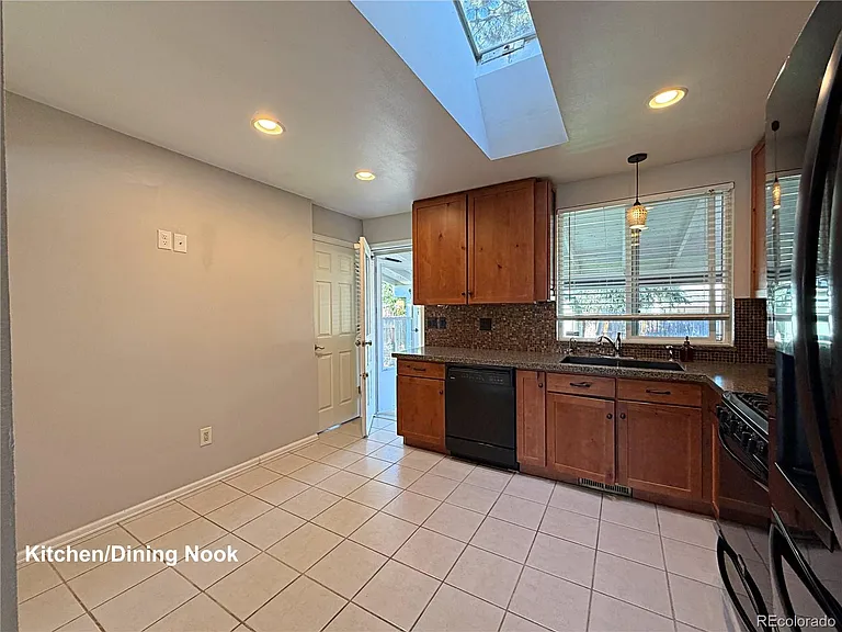 3677 S Norfolk Way — Photo 16