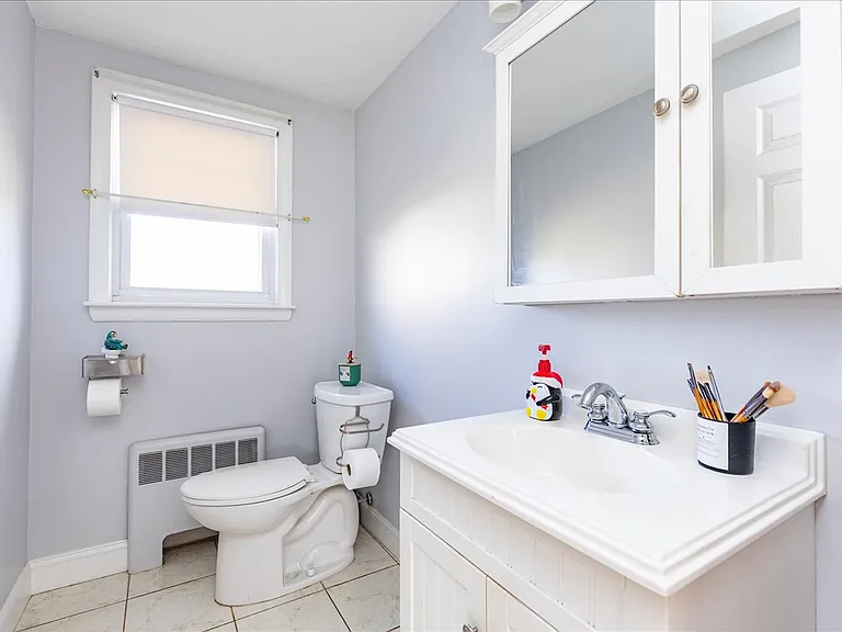 52 Albemarle Ave — Photo 12