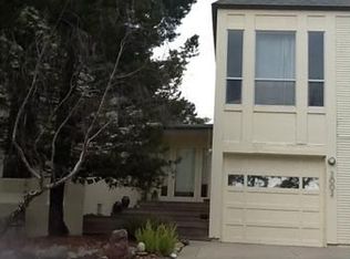 2002 Berwick Dr, Cambria, CA 93428