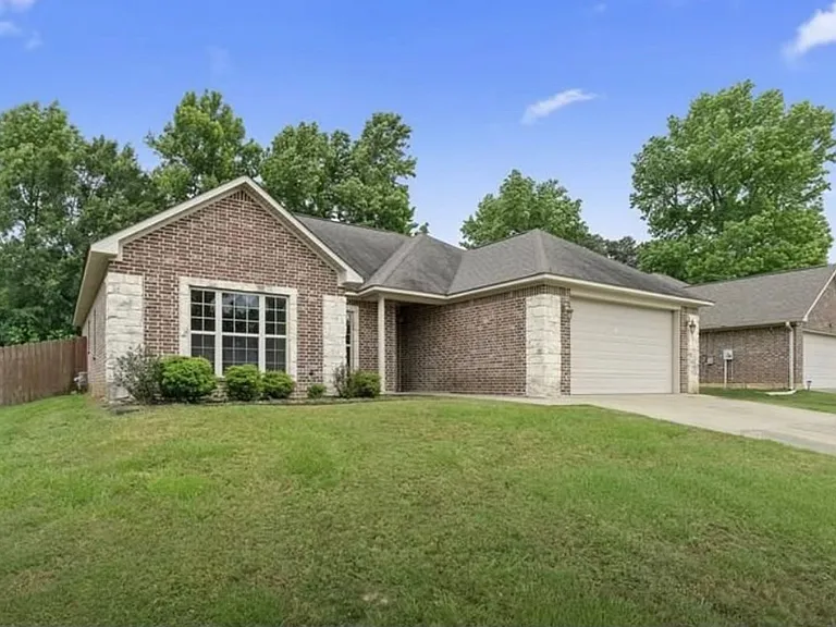 5005 Hidden Acres Dr — Photo 2