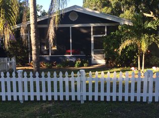 2407 W Stroud Ave, Tampa, FL 33629