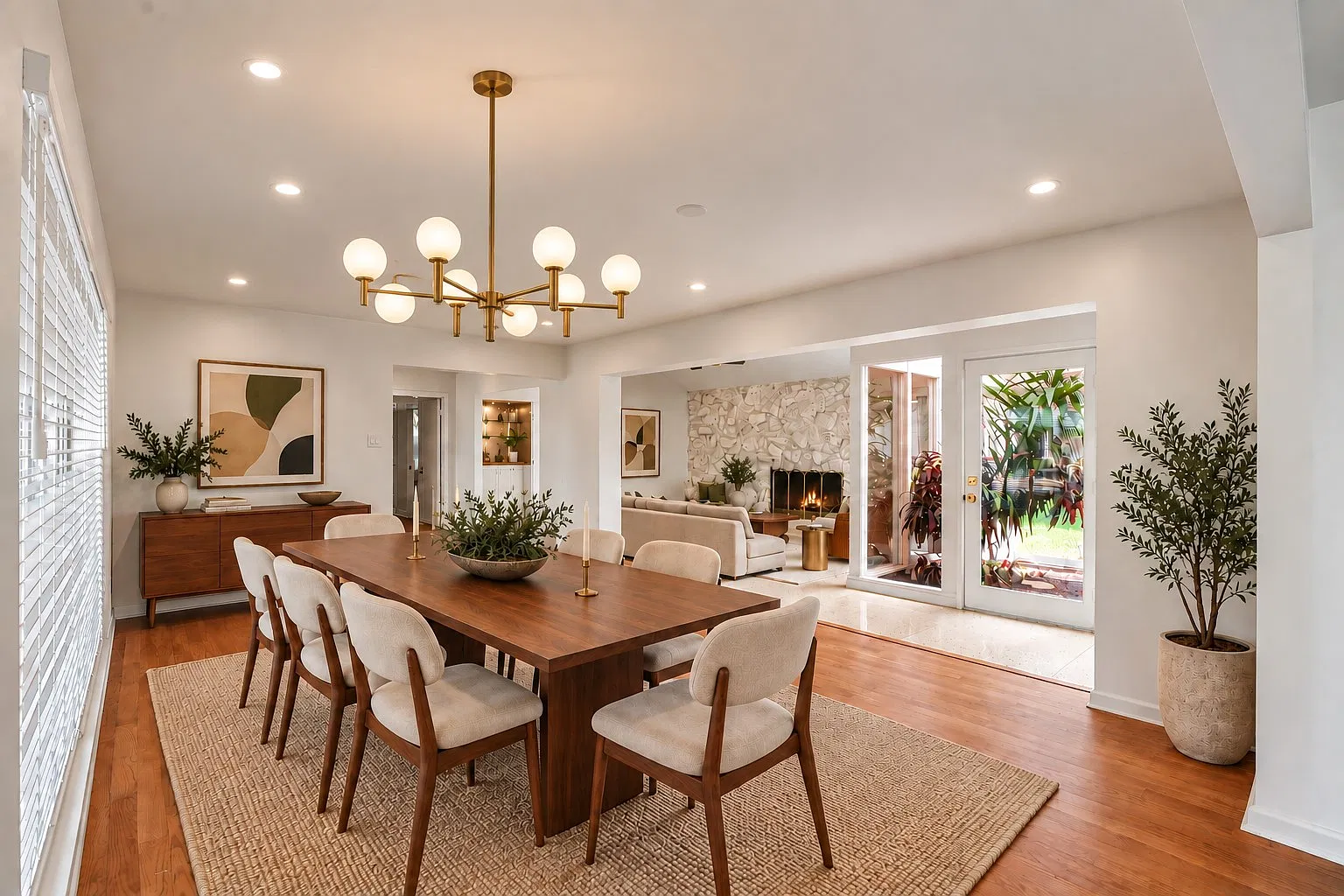 5 bed, 4.5 bath, 3235 sqft, $9,000 — Photo 3