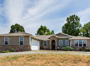 172 Jimmys Dr, Prospect Hill, NC 27314