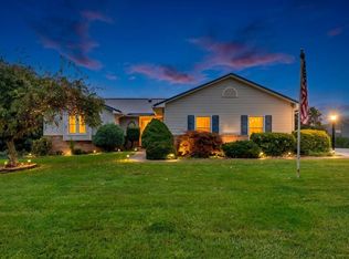 110 Cove Hills Dr, Wytheville, VA 24382
