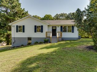 10152 N Twin Springs Rd, Bon Aqua, TN 37025