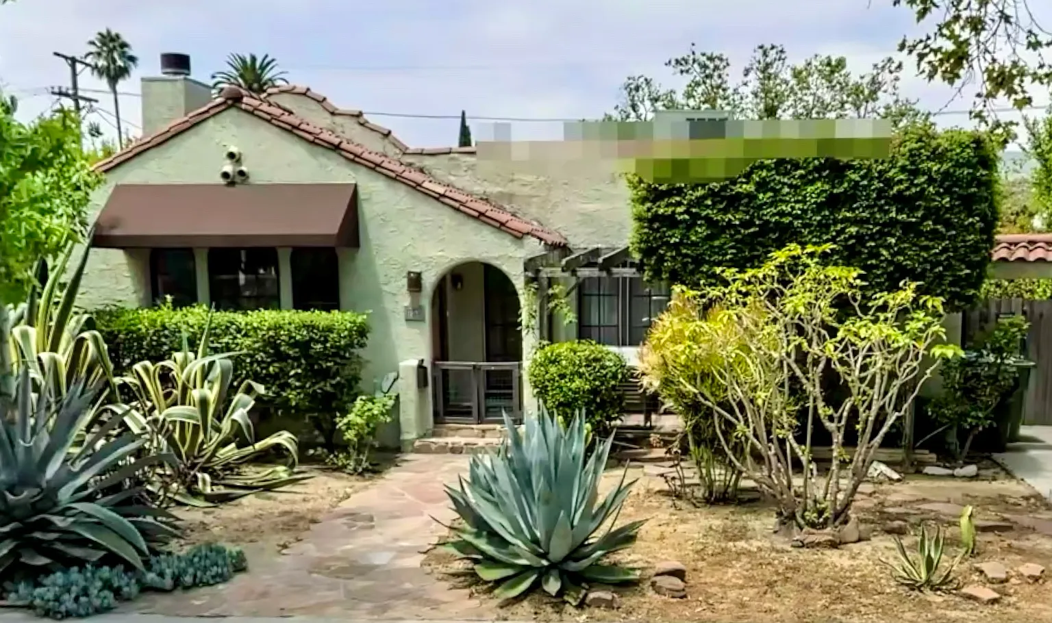 Studio, 575 sqft, $2,250 — Photo 1