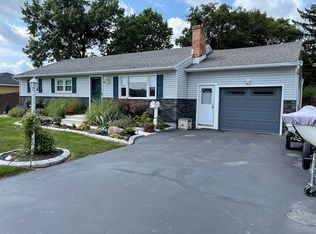 4 Marilou Dr, Rochester, NY 14624