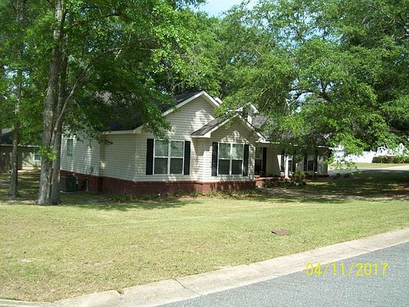 2nd image of 1215 Majestic Ave