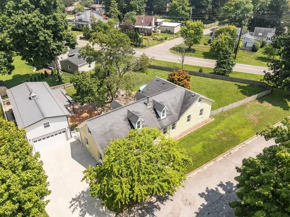 832 Pershing Dr, Circleville, OH 43113