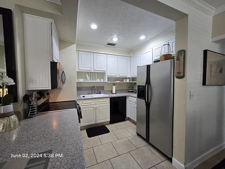1200 Clay Ave — Photo 13