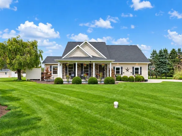 940 Marguerite Dr, Owosso, MI 48867