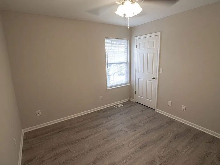 1306 Godas Dr — Photo 25