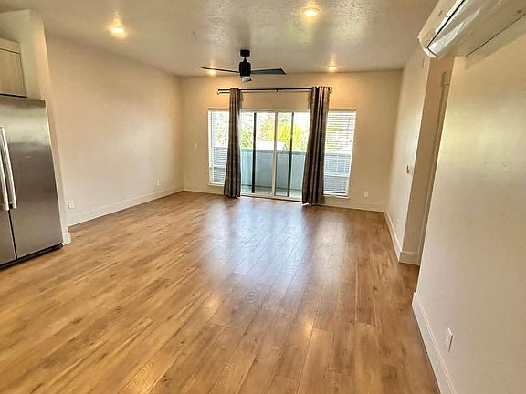 3rd image of 1713 W Jefferson St APT 202