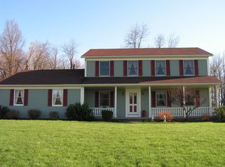 1464 Gray Fox Dr, Canton, OH 44720