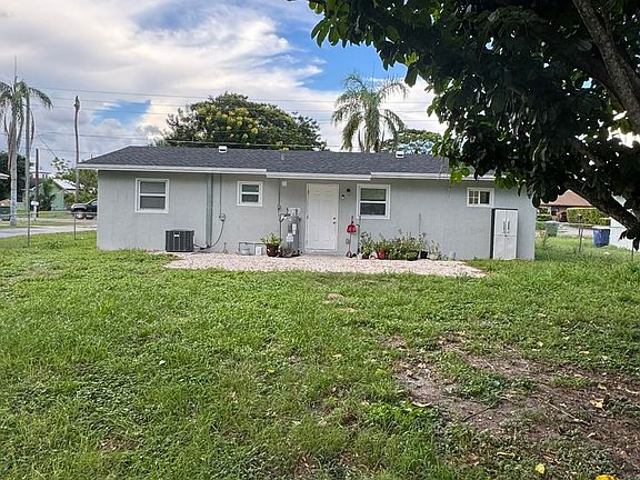 2nd image of 2801 AVENUE Q