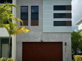 4428 NW 9th St, Fort Lauderdale, FL 33317