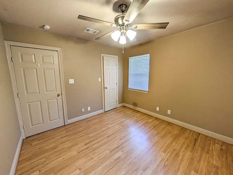 5031 Simpson Ave — Photo 18