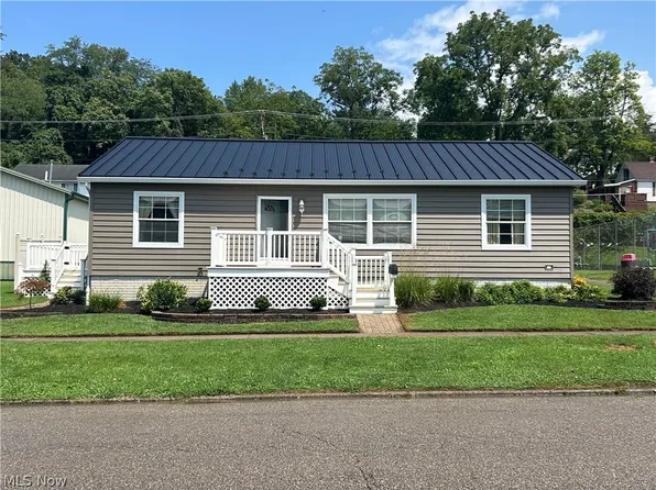 269 W Jefferson Ave, McConnelsville, OH 43756