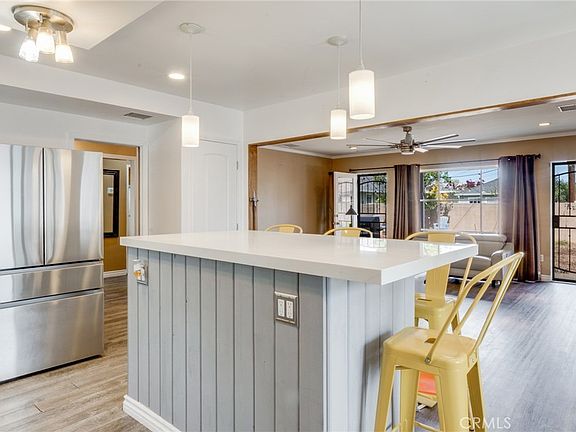 5th image of 5235 E Spring St