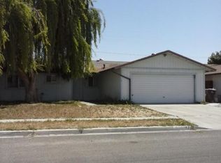 11275 Matthew Way, Armona, CA 93202