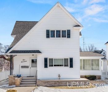 517 S 9th St, Escanaba, MI, 49829