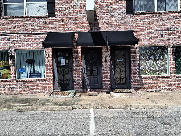 1956 E Pass Rd — Photo 1