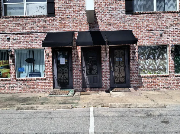 1956 E Pass Rd #B, Gulfport, MS 39507