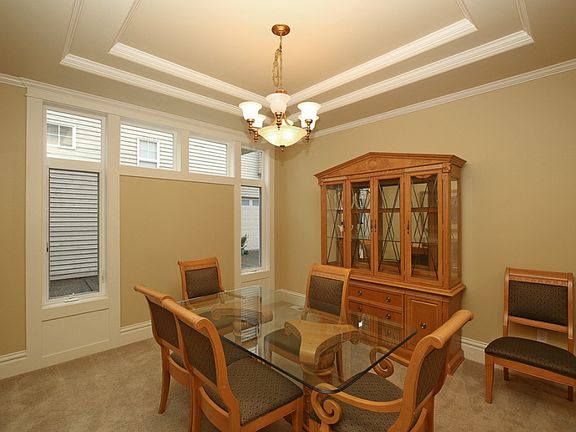 5th image of 20519 NE 27th Pl