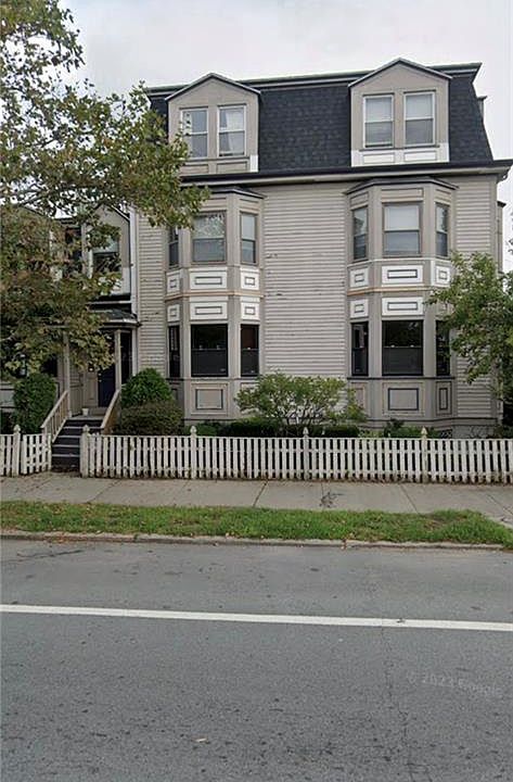 1st image of 1489 Westminster St #3