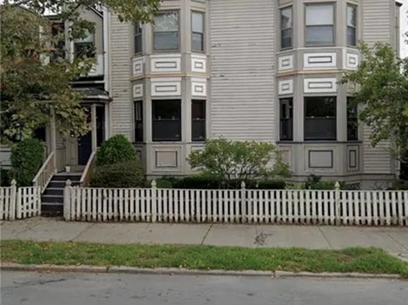1489 Westminster St #3, Providence, RI 02909