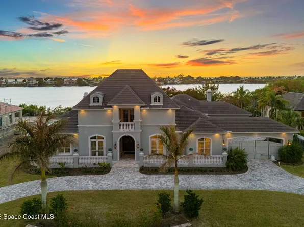 135 Lansing Island Dr, Indian Harbour Beach, FL 32937