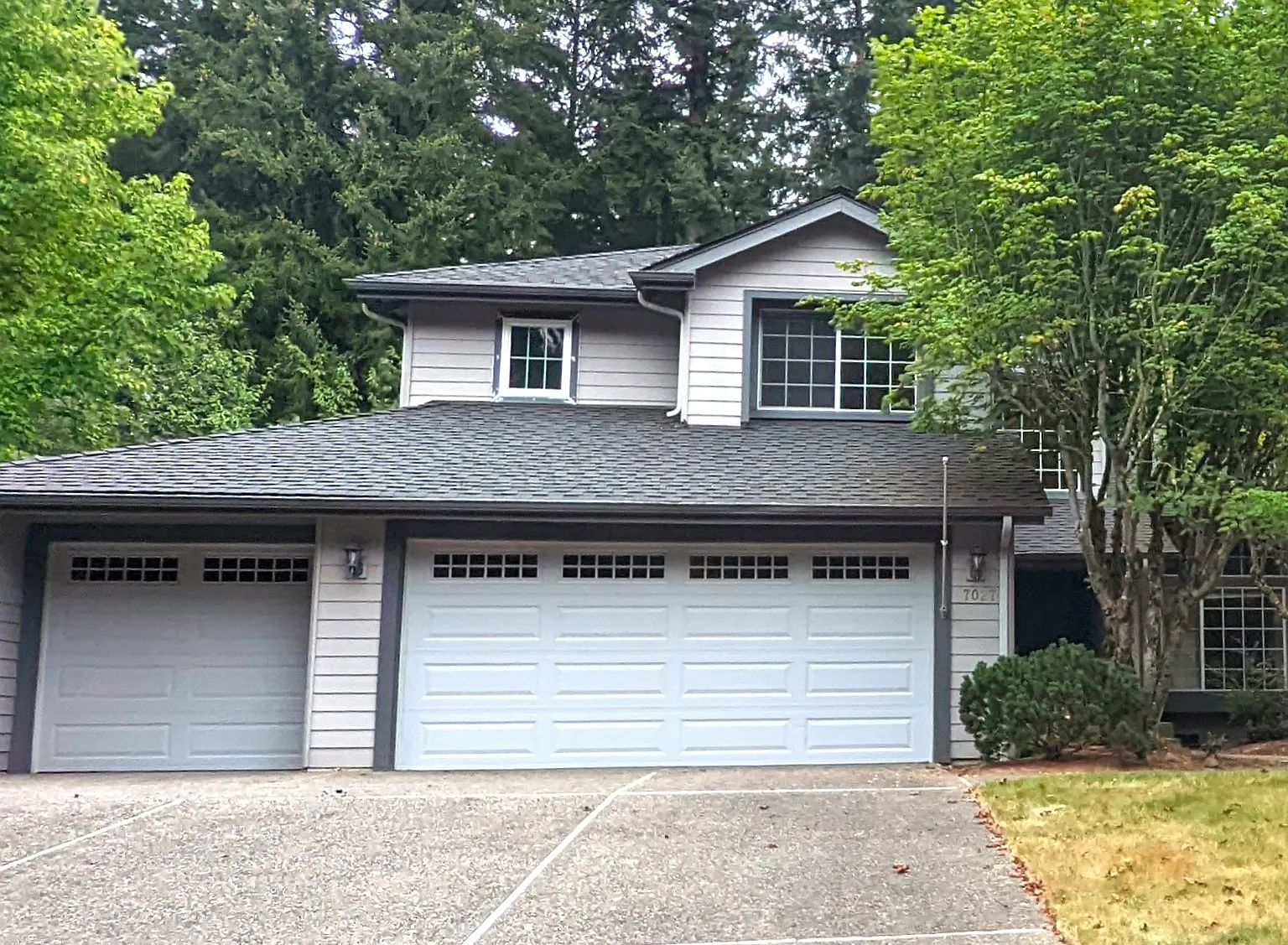 4 bed, 2372 sqft, $3,000 — Photo 1